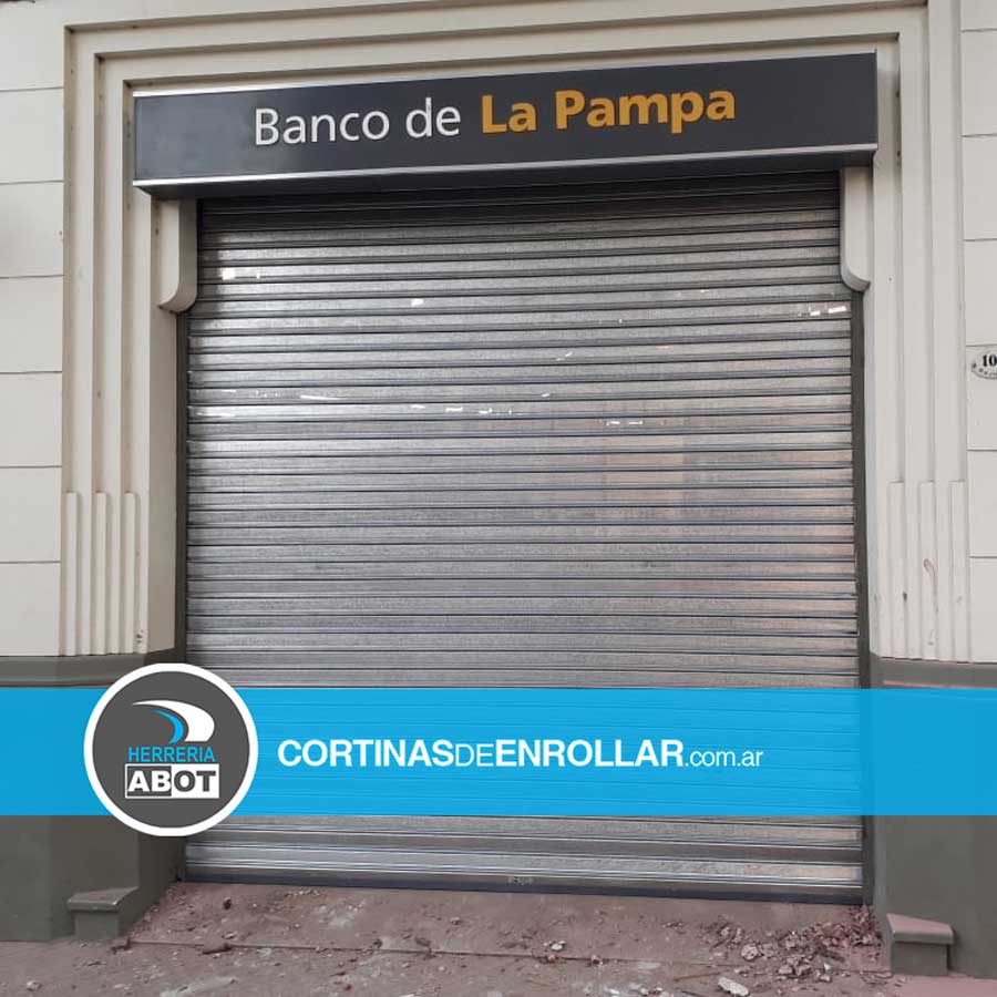 Cortina Galvanizada Microperforada en Banco de la Pampa - Santa Rosa - Cortinas de Enrollar - Herrería Abot Cortina Galvanizada Microperforada en Banco de la Pampa - Santa Rosa - Cortinas de Enrollar - Herrería Abot