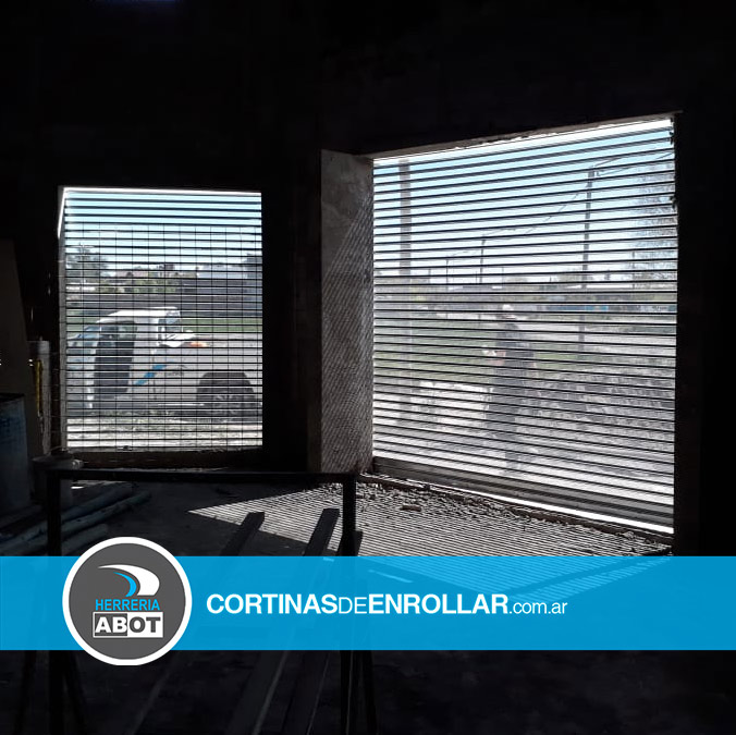 Cortina de Enrollar Microperforada Galvanizada para Comercio (Beltran, Río Negro) Cortina de Enrollar Microperforada Galvanizada para Comercio (Beltran, Río Negro)