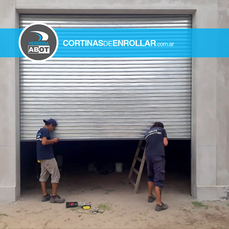 Cortina de Enrollar Ciega para Galpón (Pellegrini, Buenos Aires) Cortina de Enrollar Ciega para Galpón (Pellegrini, Buenos Aires)