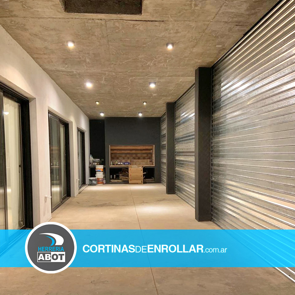 Cortinas de Enrollar Galvanizadas Microperforadas para Galería (Bahía Blanca, Buenos Aires) Cortinas de Enrollar Galvanizadas Microperforadas para Galería (Bahía Blanca, Buenos Aires)